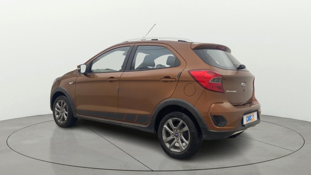 Second-hand 2019 Ford Freestyle Titanium Plus Petrol BSIV for sale in Gulbarga-4