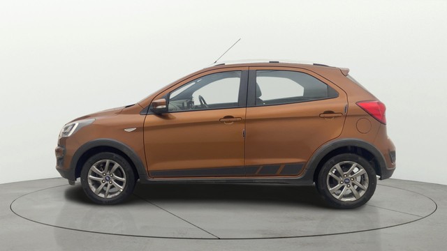 Second-hand 2019 Ford Freestyle Titanium Plus Petrol BSIV for sale in Gulbarga-5