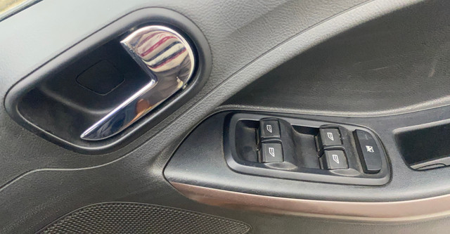 Second-hand 2019 Ford Freestyle Titanium Plus Petrol BSIV for sale in Gulbarga-17