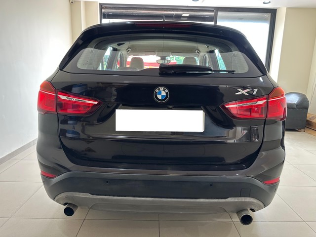 Second-hand 2017 BMW X1 sDrive20d Expedition for sale in Vadodara-2