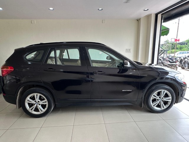 Second-hand 2017 BMW X1 sDrive20d Expedition for sale in Vadodara-1