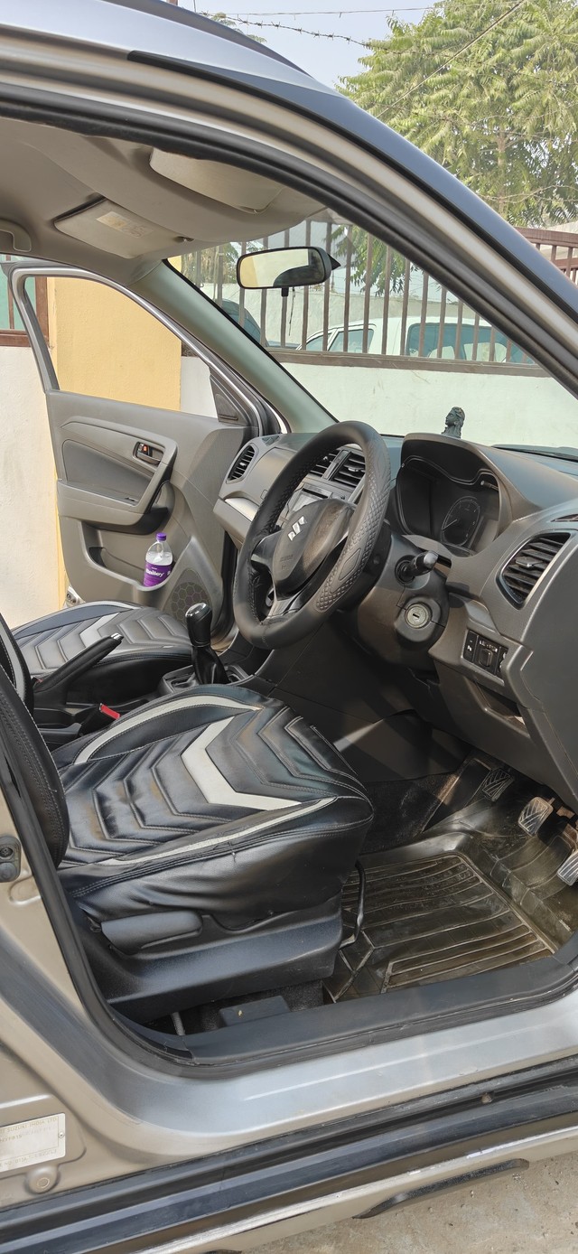 Second-hand 2016 Maruti Suzuki Vitara Brezza VDi Option for sale in Fatehabad-12