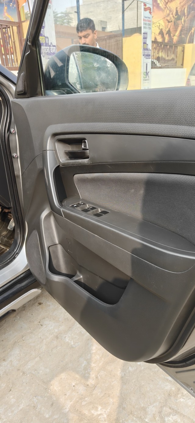 Second-hand 2016 Maruti Suzuki Vitara Brezza VDi Option for sale in Fatehabad-13