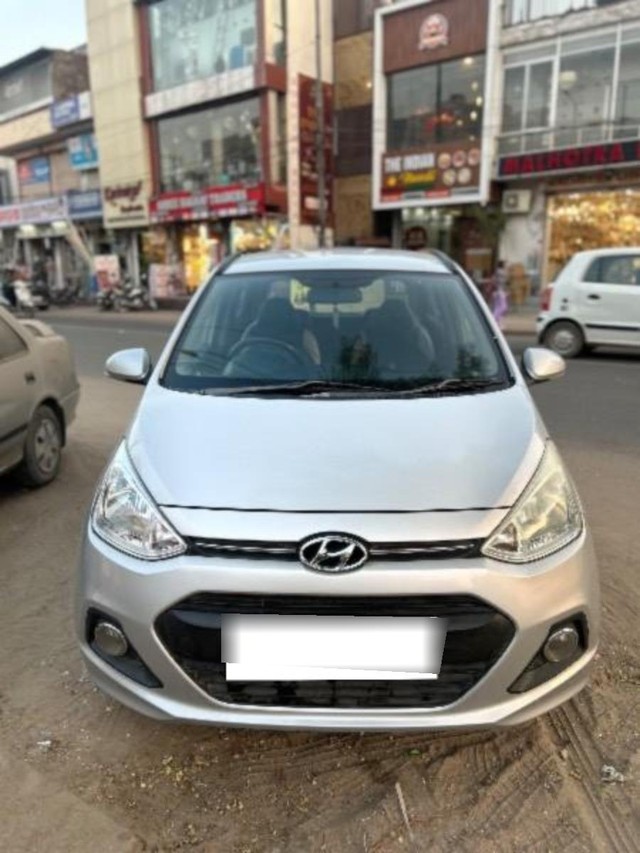 Second-hand 2016 Hyundai Grand i10 Sportz for sale in Jaipur-7