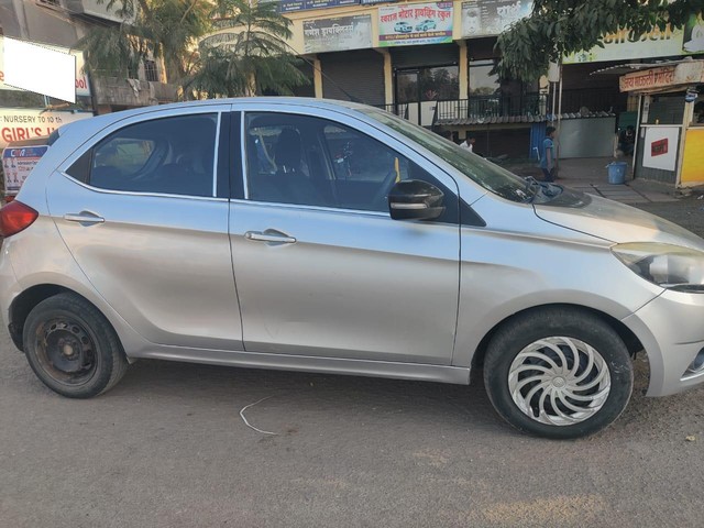 Second-hand 2018 Tata Tiago 1.05 Revotorq XZ for sale in Latur-3