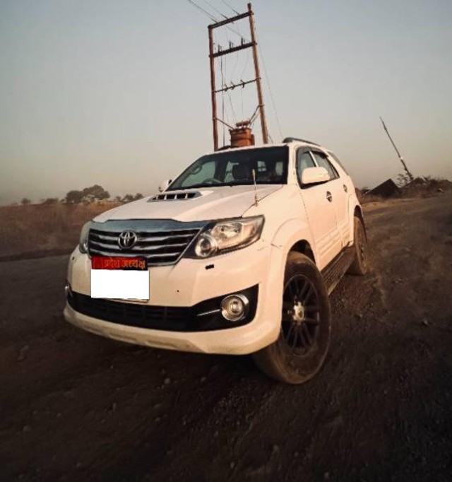 Second-hand 2014 Toyota Fortuner 4x4 MT for sale in Sehore-1