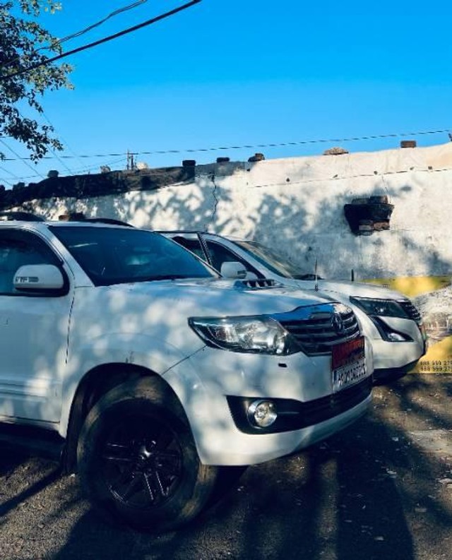 Second-hand 2014 Toyota Fortuner 4x4 MT for sale in Sehore-4