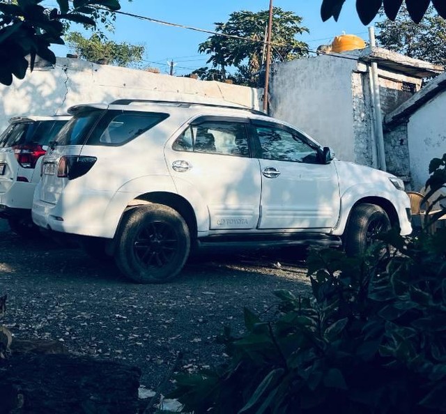 Second-hand 2014 Toyota Fortuner 4x4 MT for sale in Sehore-6