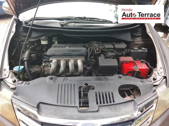 Second-hand 2013 Honda City 1.5 V MT Exclusive for sale in Chennai-8