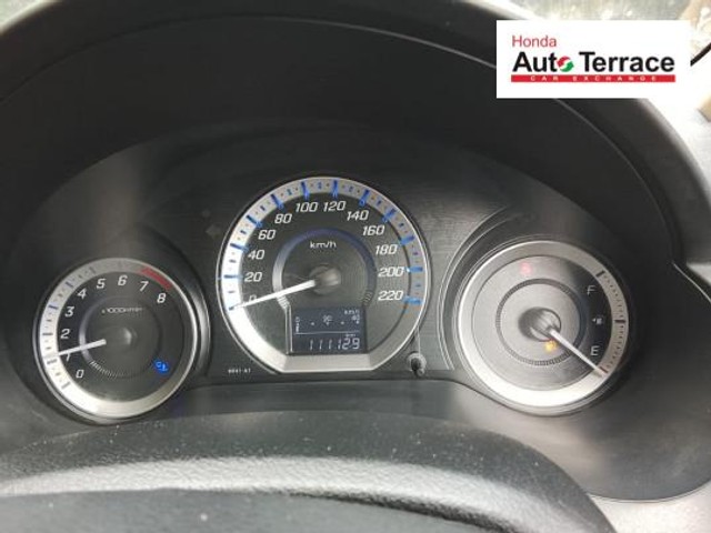 Second-hand 2013 Honda City 1.5 V MT Exclusive for sale in Chennai-11