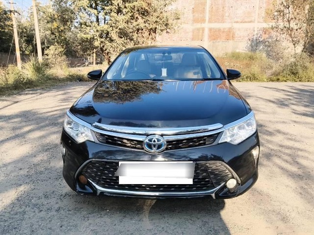 Second-hand 2015 Toyota Camry Hybrid for sale in Rohtak-12