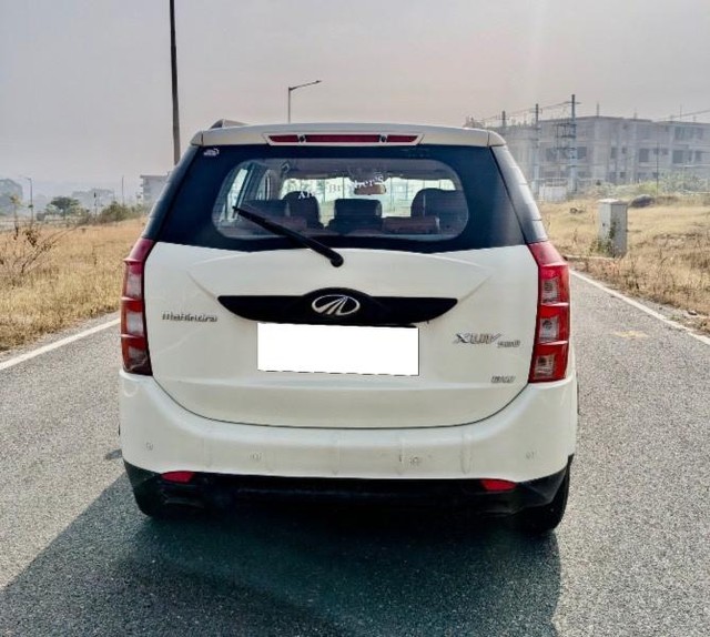 Second-hand 2015 Mahindra XUV500 W6 2WD for sale in Chikmagalur-1