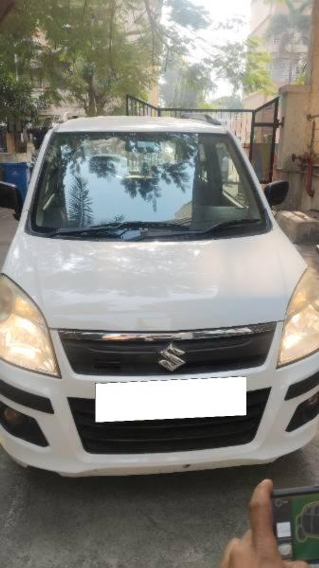 Second-hand 2013 Maruti Wagon R LXI CNG for sale in Navi Mumbai-3