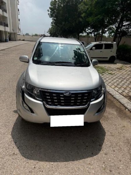 Mahindra XUV500 W7 BSIV Second-hand 2018 Mahindra XUV500 W7 BSIV for sale in Jaipur