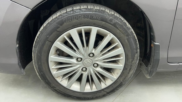 Second-hand 2021 Honda City V MT for sale in Pune-20