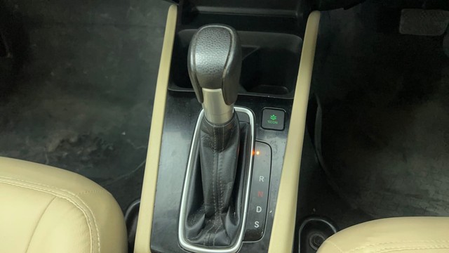 Second-hand 2021 Honda City V MT for sale in Pune-12