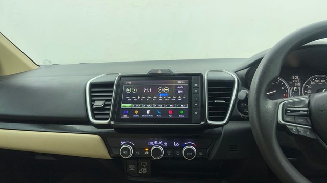 Second-hand 2021 Honda City V MT for sale in Pune-34