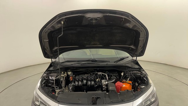 Second-hand 2021 Honda City V MT for sale in Pune-8