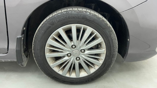 Second-hand 2021 Honda City V MT for sale in Pune-17