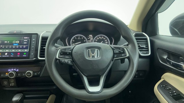 Second-hand 2021 Honda City V MT for sale in Pune-33