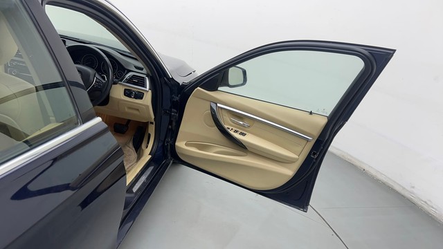 Second-hand 2016 BMW 3 Series 320i Luxury Line for sale in Gurgaon-16
