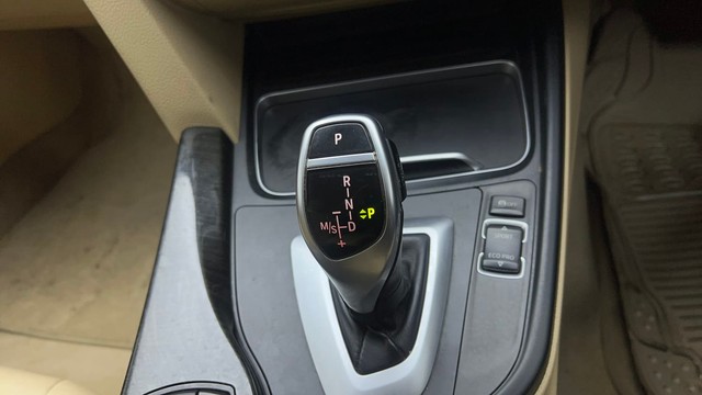 Second-hand 2016 BMW 3 Series 320i Luxury Line for sale in Gurgaon-12