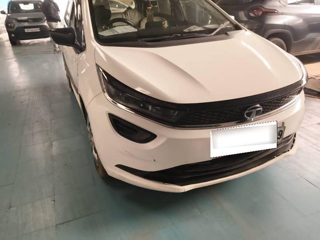 Second-hand 2023 Tata Altroz XM Plus CNG for sale in Kannauj-13