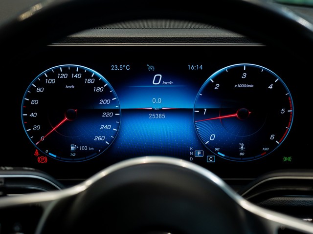 Second-hand 2023 Mercedes-Benz GLS 400d 4MATIC BSVI for sale in Kolkata-14