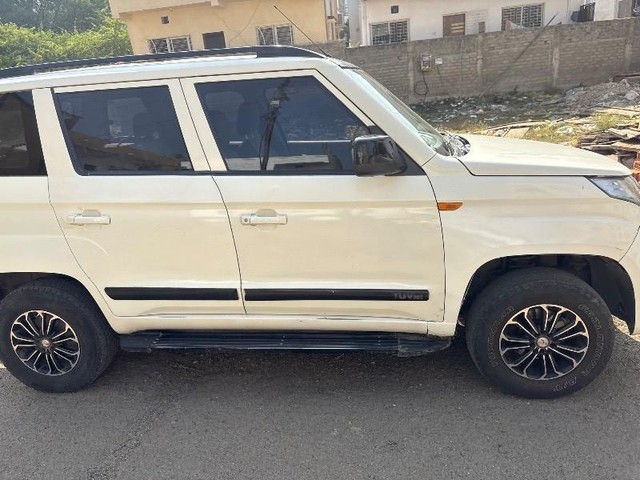 Second-hand 2015 Mahindra TUV 300 T6 for sale in Nagpur-2