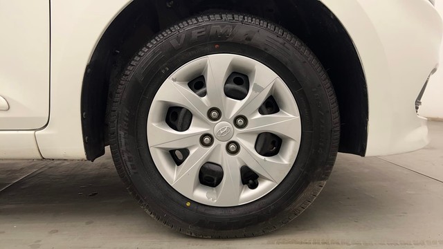 Second-hand 2017 Hyundai i20 1.2 Magna Executive for sale in Chandigarh-17