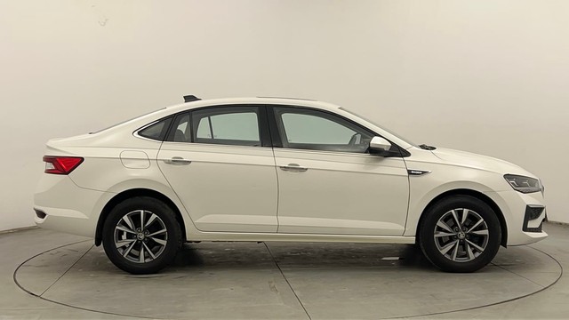 Second-hand 2022 Skoda Slavia 1.5 TSI Style DSG for sale in Chandigarh-2