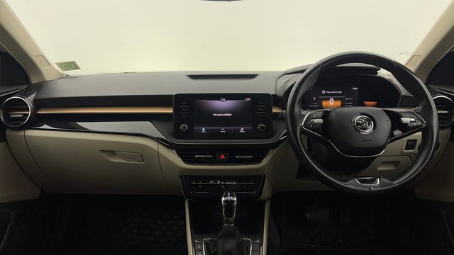 Second-hand 2022 Skoda Slavia 1.5 TSI Style DSG for sale in Chandigarh-11