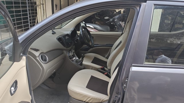 Second-hand 2015 Hyundai i10 Sportz 1.1L for sale in Surat-9