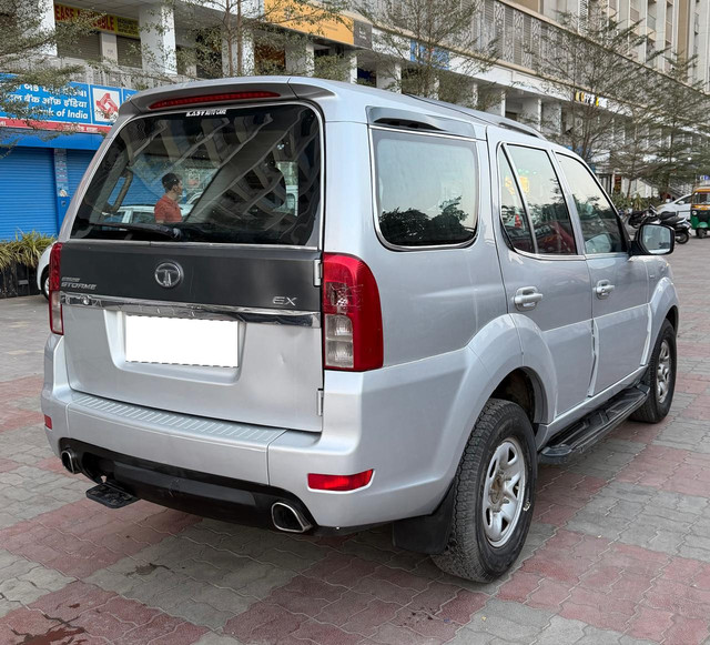 Second-hand 2015 Tata Safari DICOR 2.2 EX 4x2 for sale in Rajkot-6