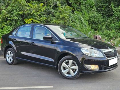Skoda Rapid 1.6 MPI Elegance Plus Second-hand 2015 Skoda Rapid 1.6 MPI Elegance Plus for sale in Pune