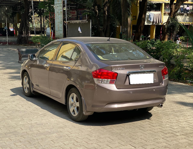 Second-hand 2012 Honda City V MT for sale in Pune-8