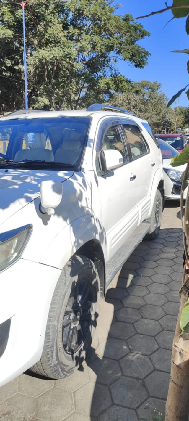 Second-hand 2015 Toyota Fortuner 4x2 Manual for sale in Indore-1