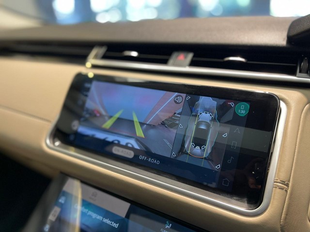 Second-hand 2021 Land Rover Range Rover Velar R-Dynamic S Diesel MY21 for sale in Mumbai-22