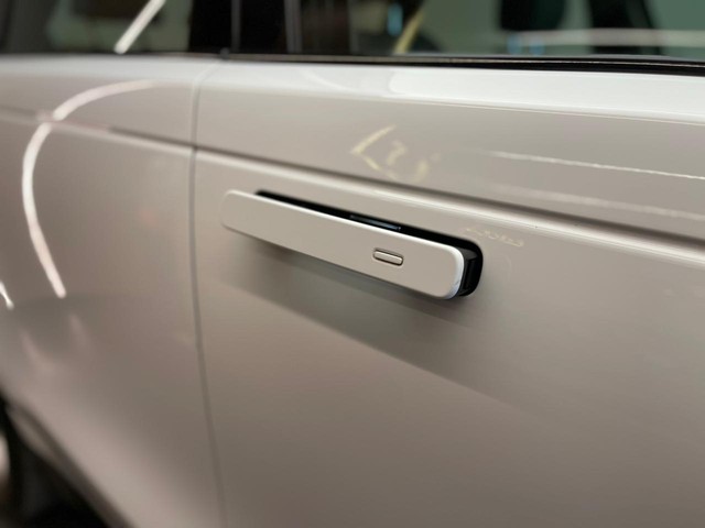 Second-hand 2021 Land Rover Range Rover Velar R-Dynamic S Diesel MY21 for sale in Mumbai-24