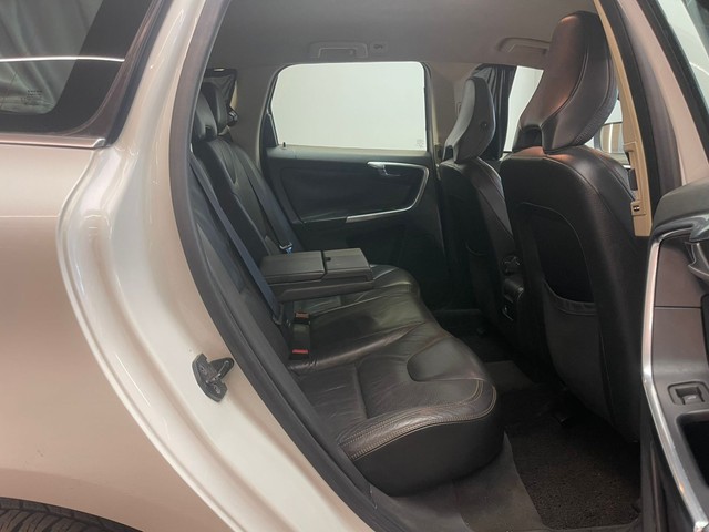 Second-hand 2014 Volvo XC60 D4 SUMMUM for sale in Mumbai-12