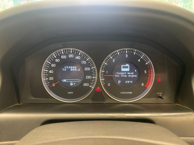 Second-hand 2014 Volvo XC60 D4 SUMMUM for sale in Mumbai-11