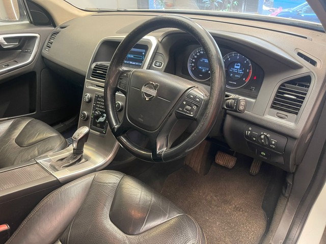 Second-hand 2014 Volvo XC60 D4 SUMMUM for sale in Mumbai-7