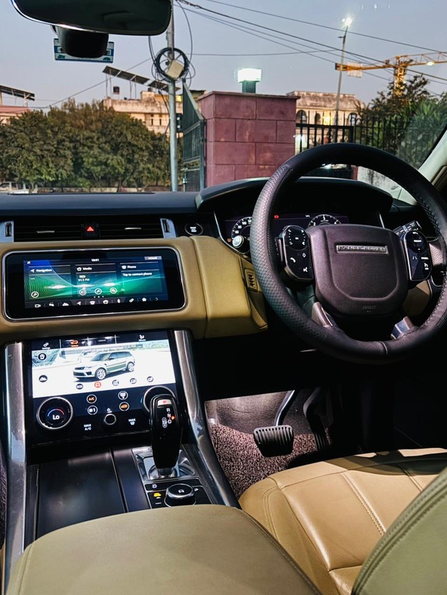 Second-hand 2019 Land Rover Range Rover Sport SE for sale in Jaipur-11