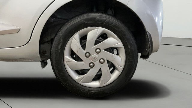 Second-hand 2018 Hyundai Santro Sportz AMT BSIV for sale in New Delhi-26