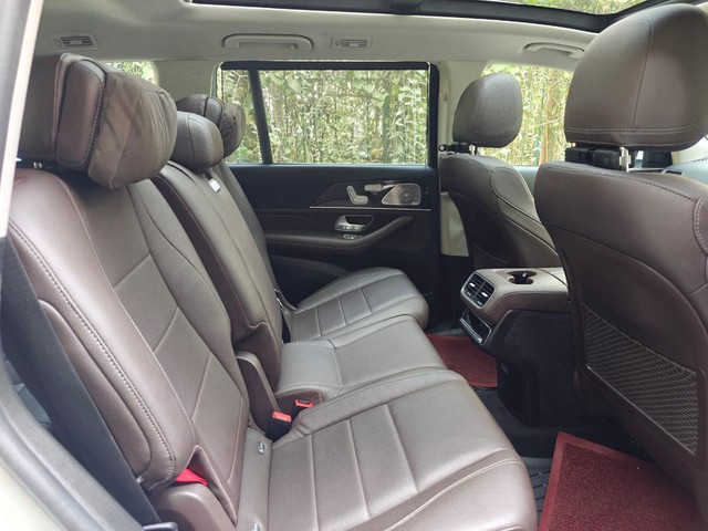 Second-hand 2021 Mercedes-Benz GLS 400d 4MATIC BSVI for sale in Mumbai-12