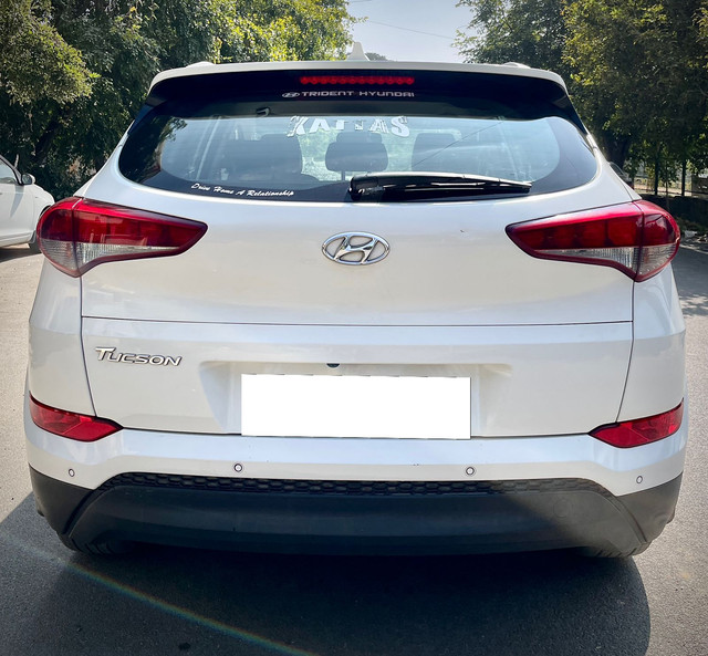 Second-hand 2016 Hyundai Tucson 2.0 Dual VTVT 2WD AT GL for sale in Bangalore-2