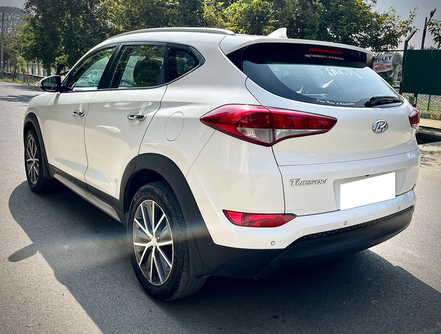 Second-hand 2016 Hyundai Tucson 2.0 Dual VTVT 2WD AT GL for sale in Bangalore-7