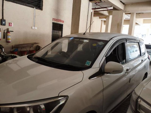 Second-hand 2022 Maruti Ertiga VXI CNG for sale in Badlapur-5
