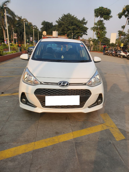 Second-hand 2018 Hyundai Grand i10 1.2 CRDi Magna for sale in Surat