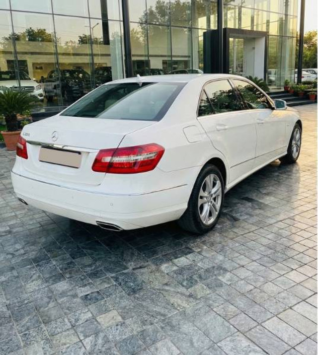 Second-hand 2012 Mercedes-Benz E-Class E 200 CGI Avantgarde for sale in Agra-2